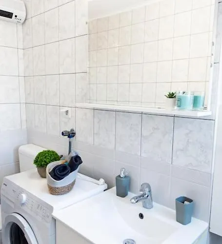 Lapad Cove Апартаменты