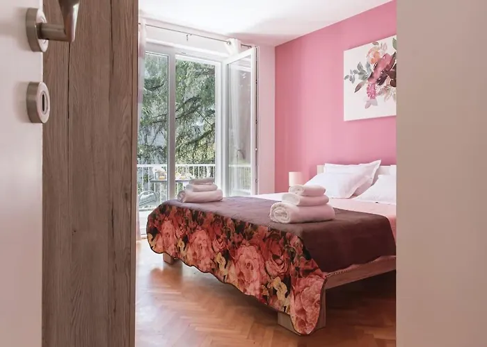 Lapad Cove Апартаменты