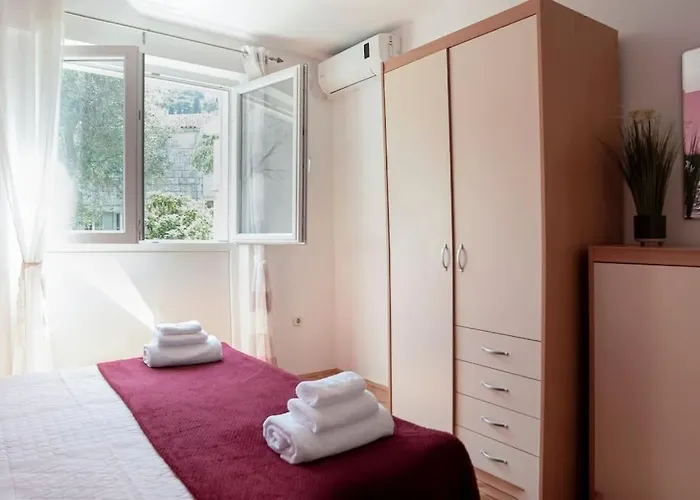 Апартаменты Lapad Cove