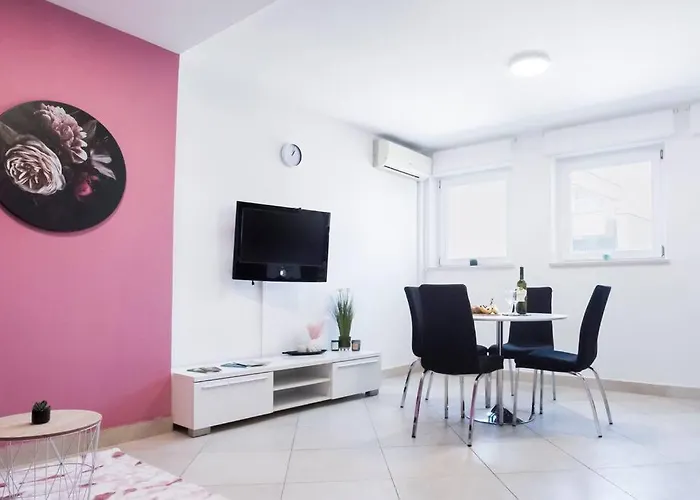 Lapad Cove Апартаменты